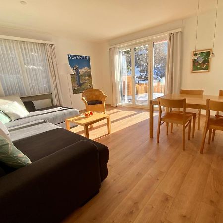 Ferienwohnung Casa Zundregn - Ein Bijou Mit Privater Terrasse Und E-Mobility Savognin Exterior foto