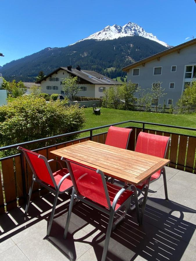 Ferienwohnung Casa Zundregn - Ein Bijou Mit Privater Terrasse Und E-Mobility Savognin Exterior foto